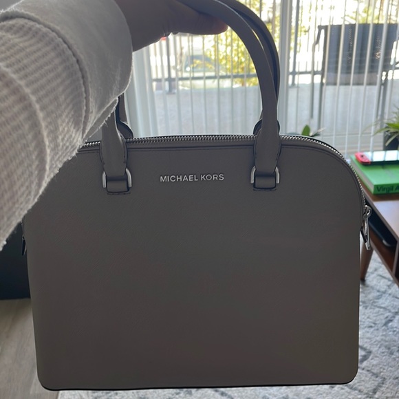 Michael Kors Dome Satchel - Picture 1 of 9